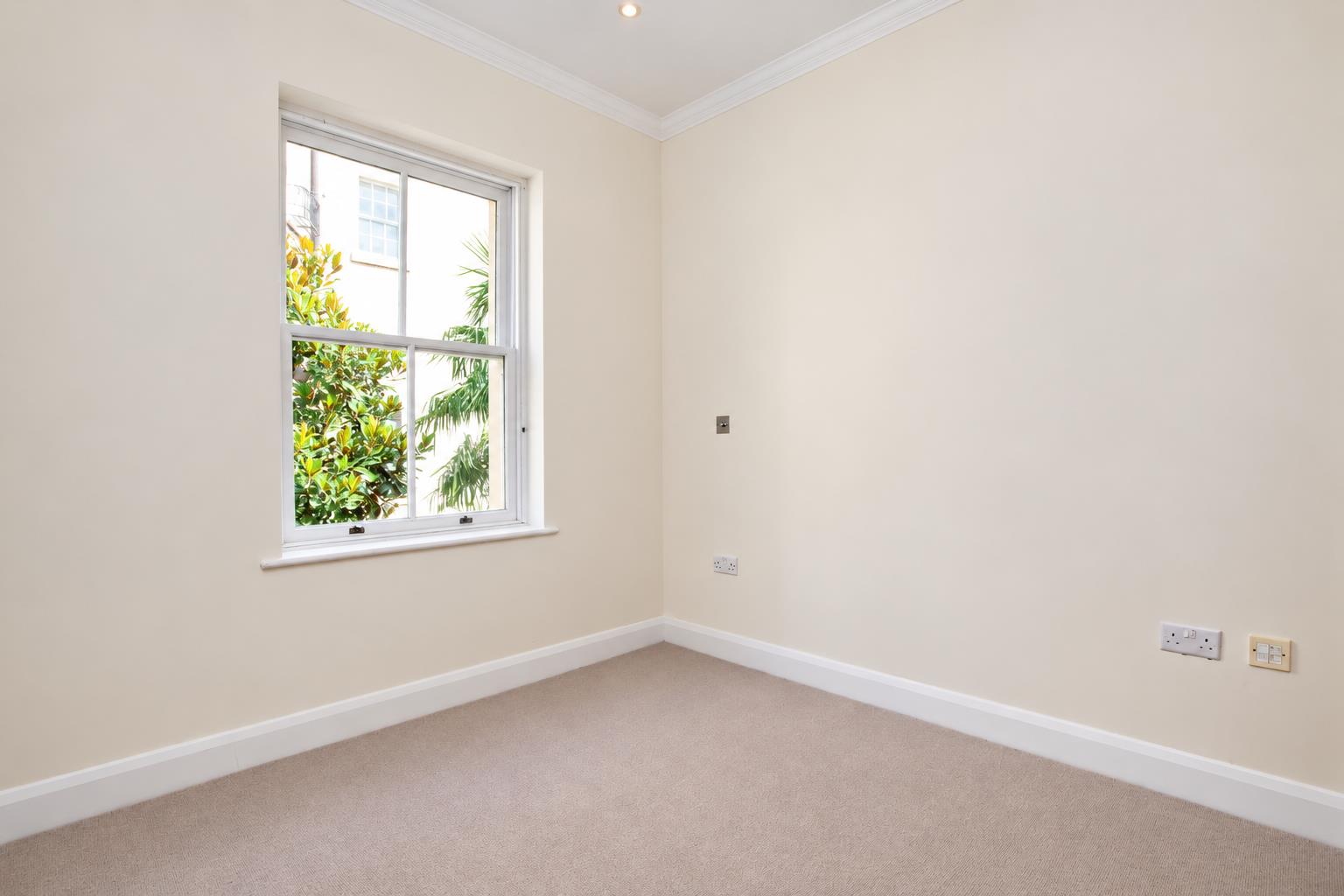 St. Andrews Terrace, Bath, BA1
